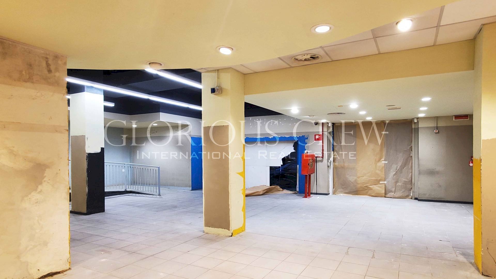 Foto 2 - Shop Piazza Sei Febbraio, Milano - photo 2