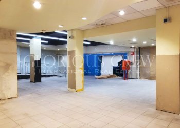 Foto 1 - Shop Piazza Sei Febbraio, Milano - photo 1