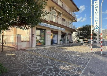 Foto 1 - Locale Commerciale Via Rivolta
30, Roccasecca - foto 1