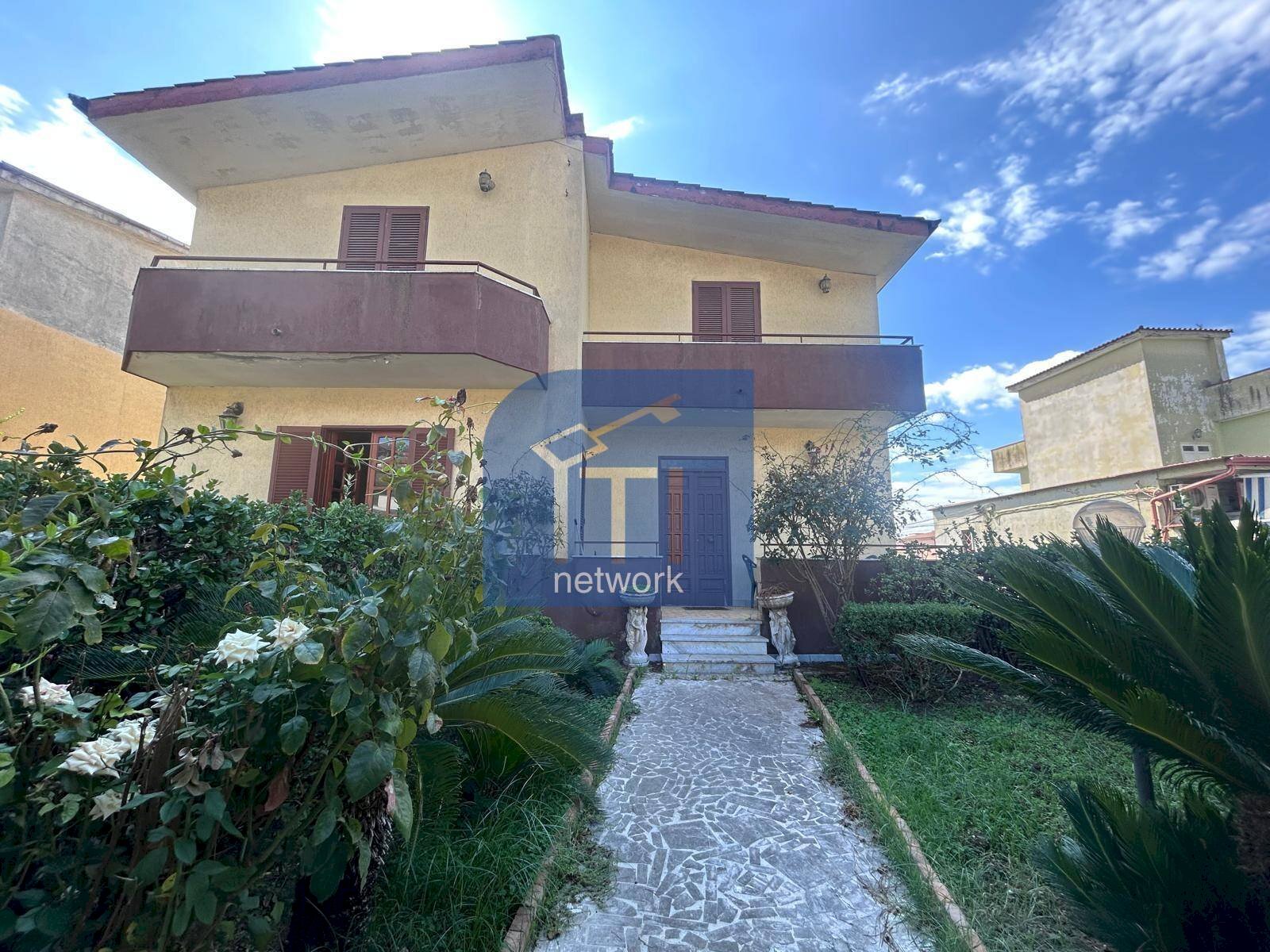 Foto 1 - Villa Via Staffetta, Giugliano in Campania - foto 1