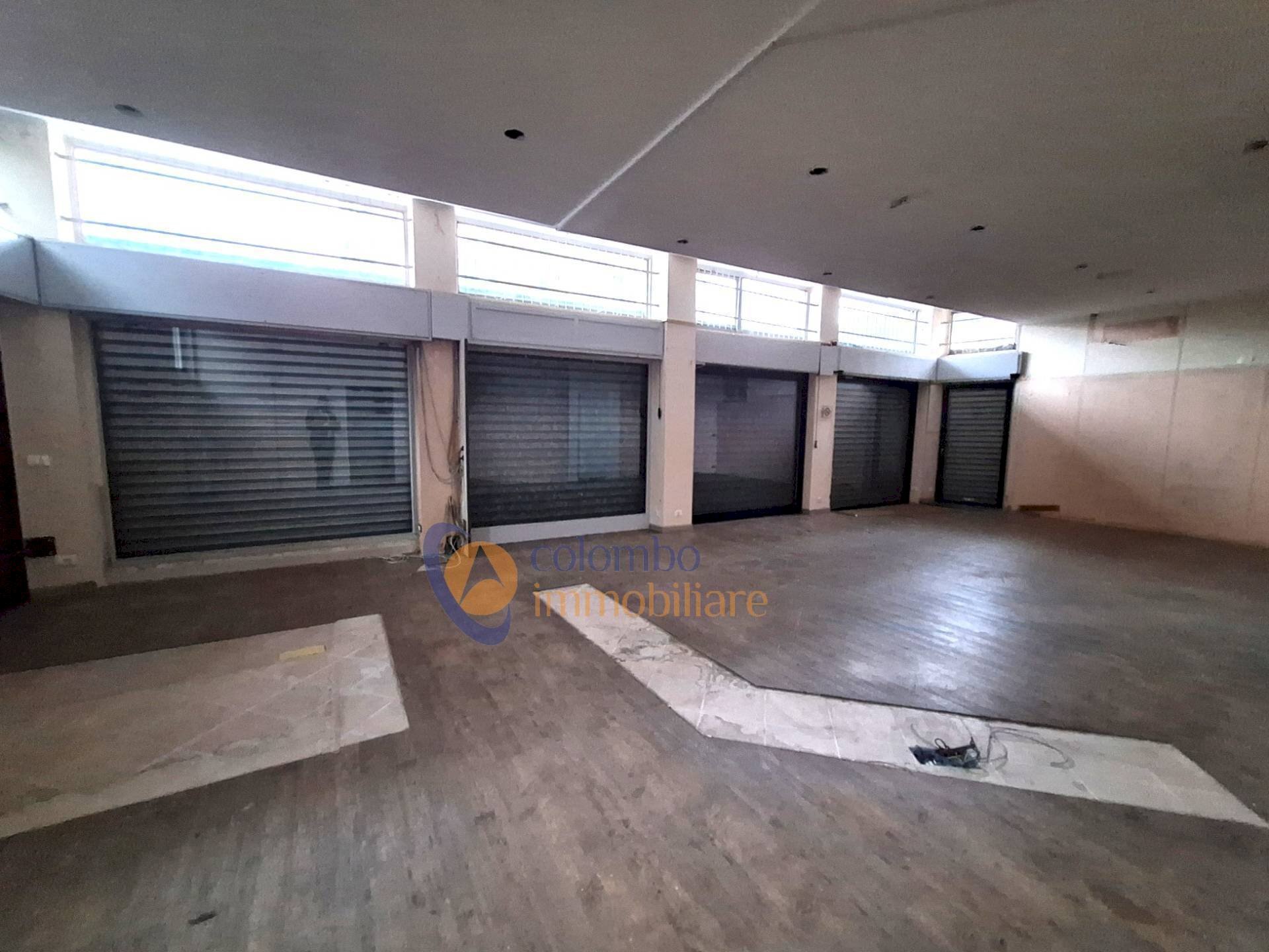 Foto 3 - Negozio via Genova
 
18, Busto Arsizio - foto 2