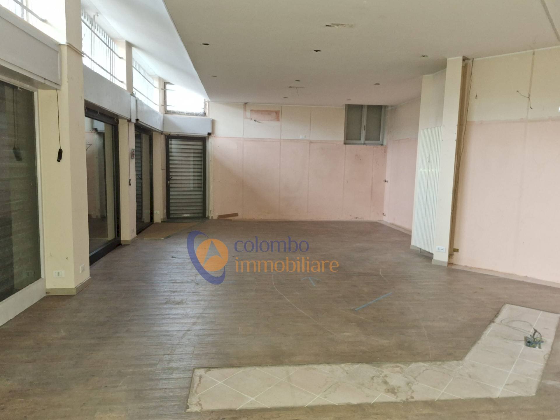 Foto 4 - Negozio via Genova
 
18, Busto Arsizio - foto 3