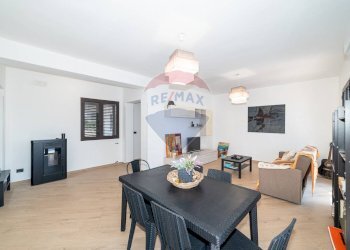 Sala da pranzo - Villa via Olinto Marinelli
 
51, Siracusa - foto 29