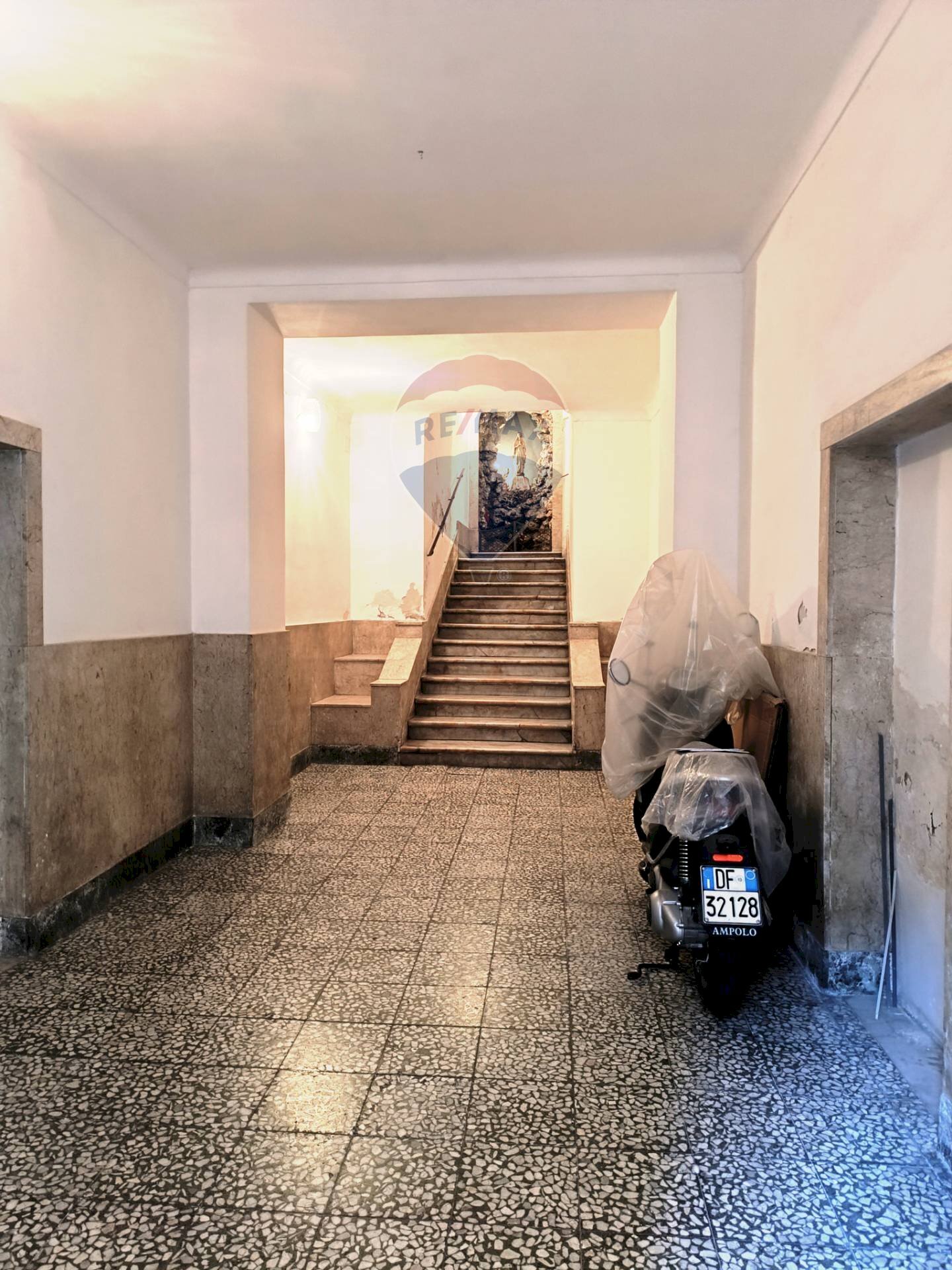 Scale - Quadrilocale Via Luigi Sturzo
 
117, Caltagirone - foto 3