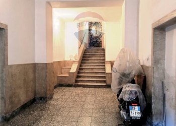 Scale - Quadrilocale Via Luigi Sturzo
 
117, Caltagirone - foto 3