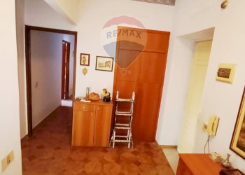 Hall / corridoio - Quadrilocale Via Luigi Sturzo
 
117, Caltagirone - foto 10