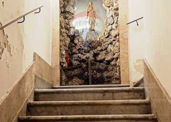 Scale - Quadrilocale Via Luigi Sturzo
 
117, Caltagirone - foto 22