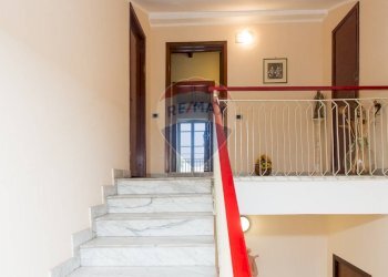 Scale - Quadrilocale via Ezio Tarantelli
 
13, Misterbianco - foto 4