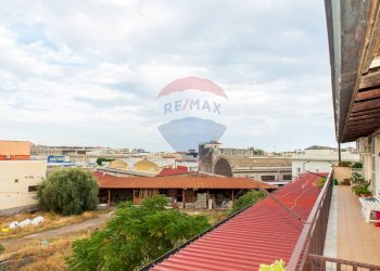 Balcone a giro - Quadrilocale via Ezio Tarantelli
 
13, Misterbianco - foto 12