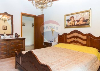 Camera / camera da letto - Quadrilocale via Ezio Tarantelli
 
13, Misterbianco - foto 23