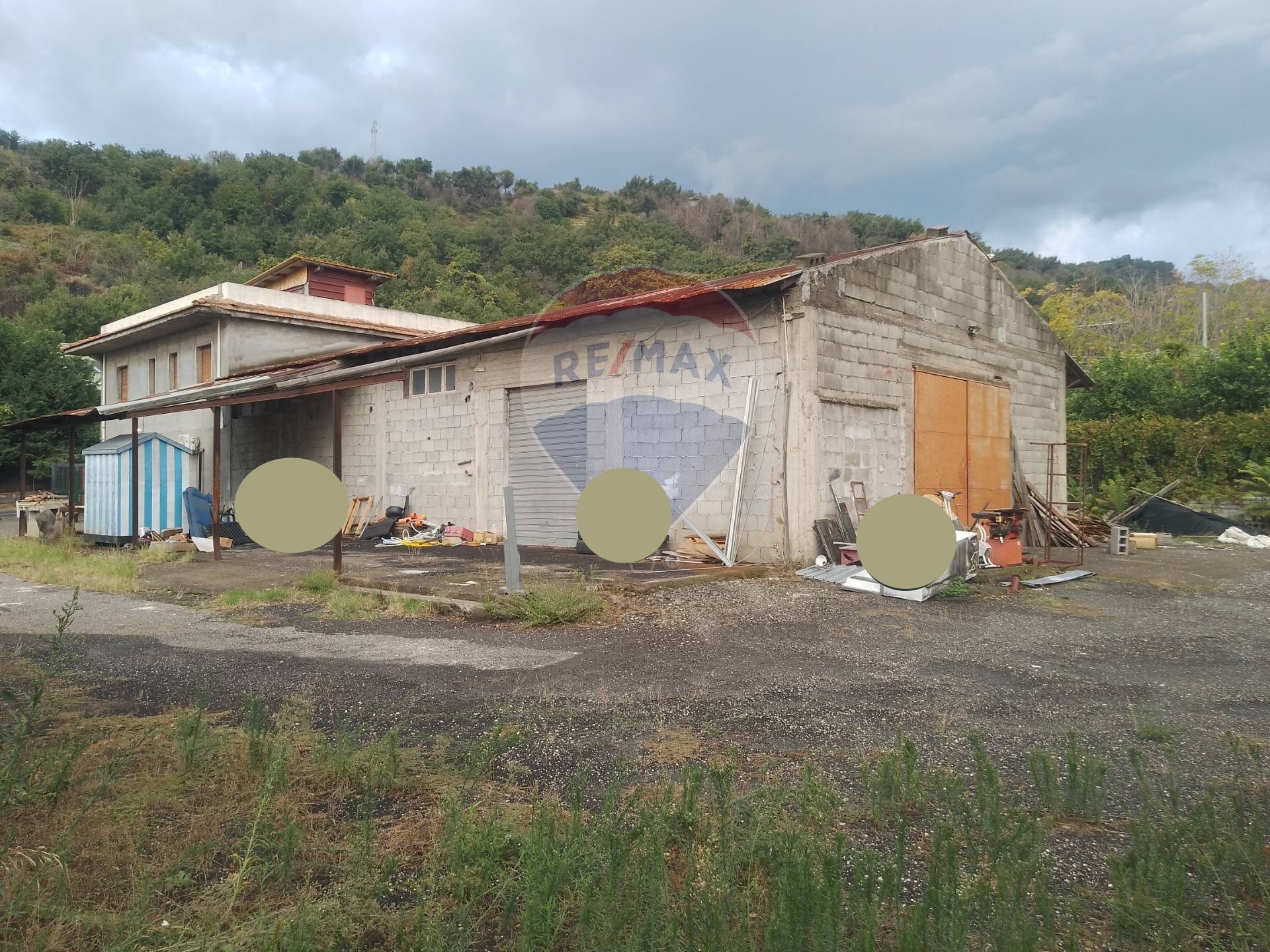 Capannone con corte - Capannone via str. 61
 
5, Giarre - foto 3