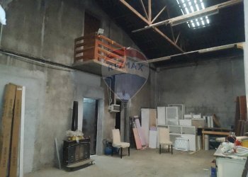 interno capannone con affaccio - Capannone via str. 61
 
5, Giarre - foto 7