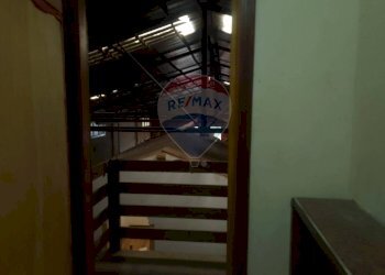 affaccio interno - Capannone via str. 61
 
5, Giarre - foto 16