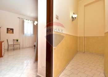 Hall / corridoio - Casa indipendente VIA G.SCIUTI
 
27, Giarre - foto 18