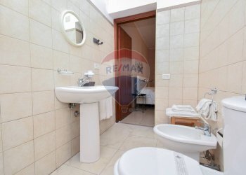 Bagno - Casa indipendente VIA G.SCIUTI
 
27, Giarre - foto 36