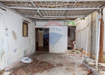 Parcheggio - Casa indipendente Via Fratelli D'Antoni
 
78, Catania - foto 12