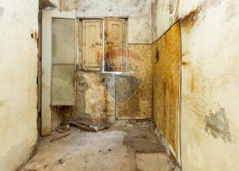 Dettagli - Casa indipendente Via Fratelli D'Antoni
 
78, Catania - foto 35