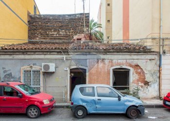 Edificio all\'aperto - Casa indipendente Via Fratelli D'Antoni
 
78, Catania - foto 47