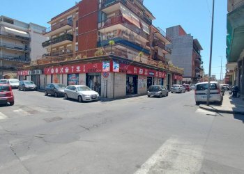 Edificio all\'aperto - Box Via Fiume
 
31, Catania - foto 1