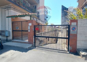 Edificio all\'aperto - Box Via Fiume
 
31, Catania - foto 13