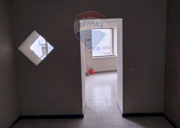 Stanza vuota - Locale Commerciale via petrarca
8, Piazza Armerina - foto 2