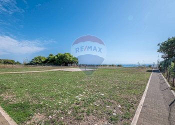 Giardino - Casa semi indipendente via caponegro traversa VI
 
10, Avola - foto 24