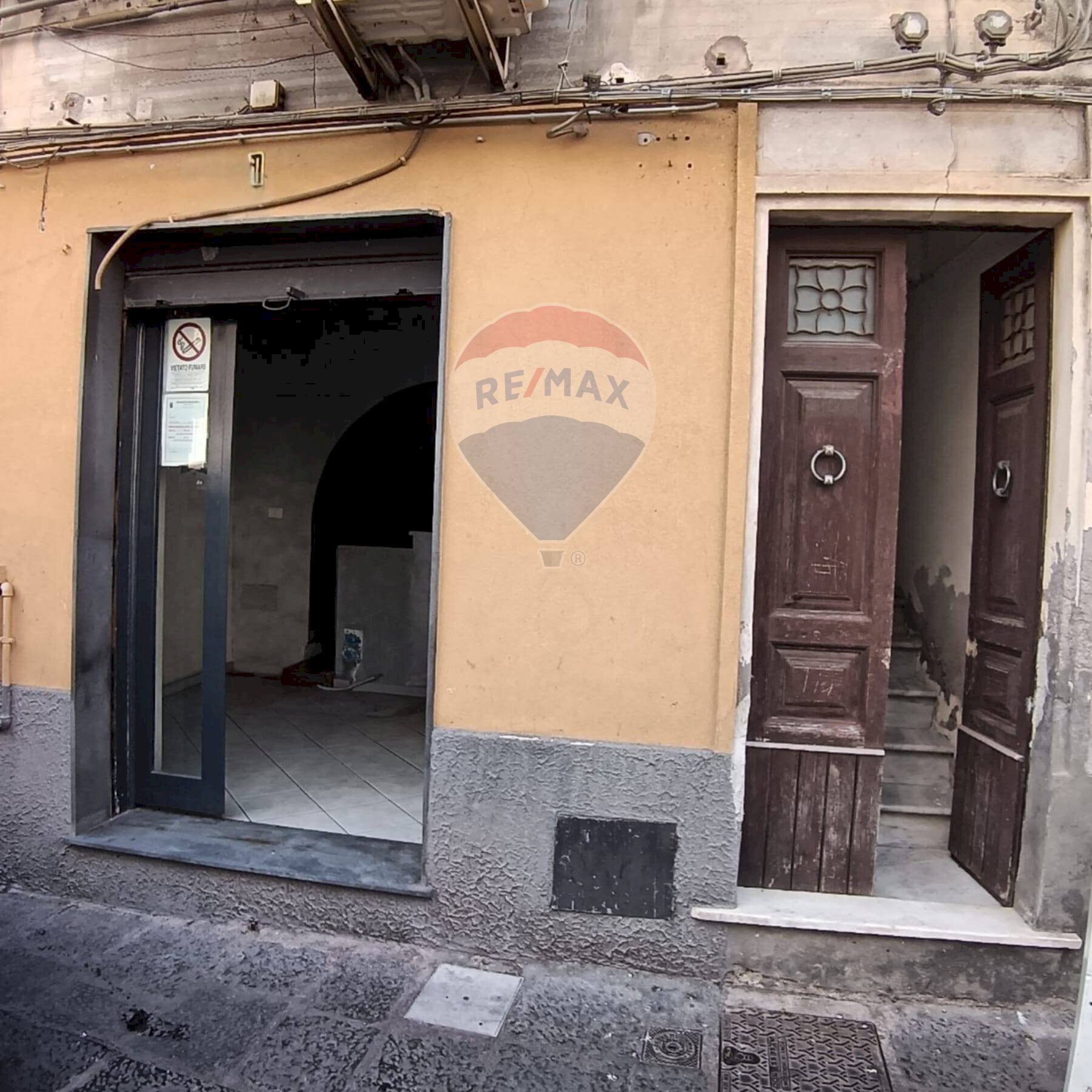 Edificio all\'aperto - Independent house via vittorio emanuele
310, Biancavilla - photo 2