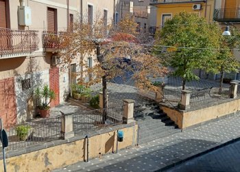 Edificio all\'aperto - Casa indipendente via vittorio emanuele
 
310, Biancavilla - foto 9