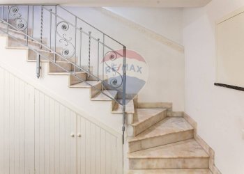 Scale - Villa a Schiera via vampolieri
 
34, Aci Catena - foto 23