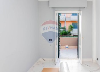 Stanza vuota - Villa a Schiera via vampolieri
 
34, Aci Catena - foto 55