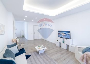 Soggiorno - Quadrilocale Via Vittorio Emanuele
 
101, Aci Catena - foto 4