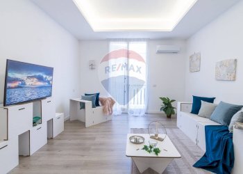 Soggiorno - Quadrilocale Via Vittorio Emanuele
 
101, Aci Catena - foto 5