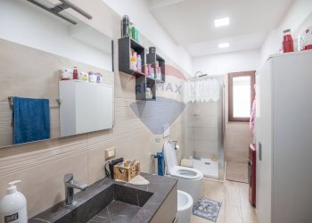 Bagno - Quadrilocale Via Giacomo Leopardi
 
12, Caltagirone - foto 8