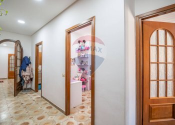 Hall / corridoio - Quadrilocale Via Giacomo Leopardi
 
12, Caltagirone - foto 12