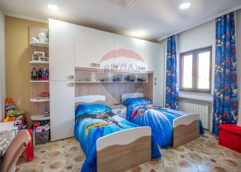 Camera / camera da letto - Quadrilocale Via Giacomo Leopardi
 
12, Caltagirone - foto 13