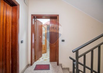 Hall / corridoio - Quadrilocale Via Giacomo Leopardi
 
12, Caltagirone - foto 25