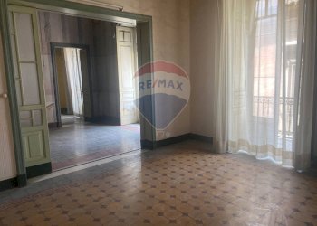 Stanza vuota - Appartamento via teatro
 
10, Paterno - foto 12