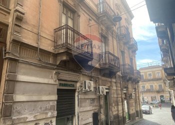 Edificio all\'aperto - Appartamento via teatro
 
10, Paterno - foto 25