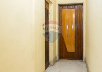 Hall / corridoio - Quadrilocale Via Federico Ciccaglione
 
68, Catania - foto 7