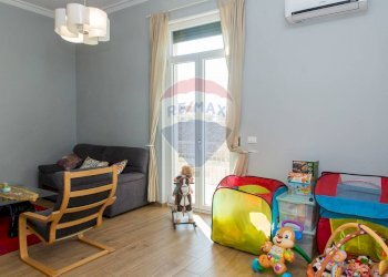 Soggiorno - Quadrilocale Via Federico Ciccaglione
 
68, Catania - foto 10