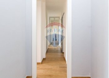 Hall / corridoio - Quadrilocale Via Federico Ciccaglione
 
68, Catania - foto 11