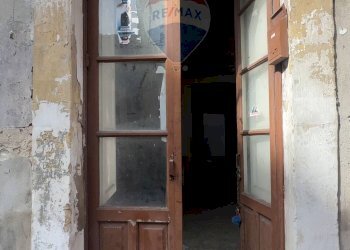 Edificio all\'aperto - Casa indipendente Via De Lorenzo
 
108, Catania - foto 12