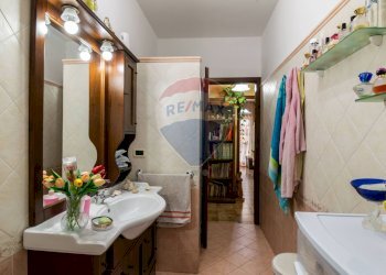 Bagno - Trilocale via Francesco Orestano
 
57, Aci Sant'Antonio - foto 19
