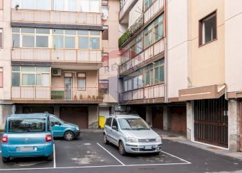 Edificio all\'aperto - Trilocale via Francesco Orestano
 
57, Aci Sant'Antonio - foto 21