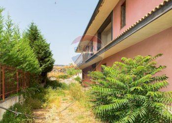 Giardino - Casa semi indipendente via agnano
 
17, San Giovanni la Punta - foto 11