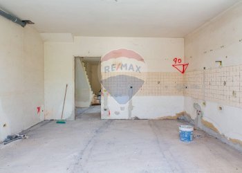 Stanza vuota - Casa semi indipendente via agnano
 
17, San Giovanni la Punta - foto 26