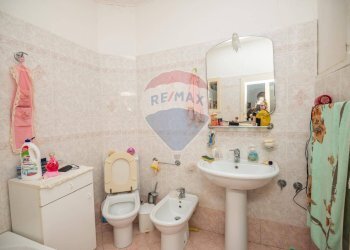 Bagno - Trilocale via AZZOLINA
 
1, Caltagirone - foto 19