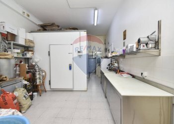 Cucina - Commercial Premises via etnea
 
374, Mascalucia - photo 24