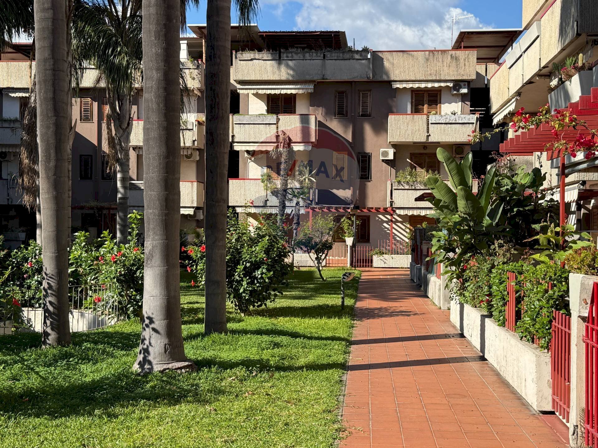 Edificio all\'aperto - Trilocale Via Spiaggia
353, Mascali - foto 2