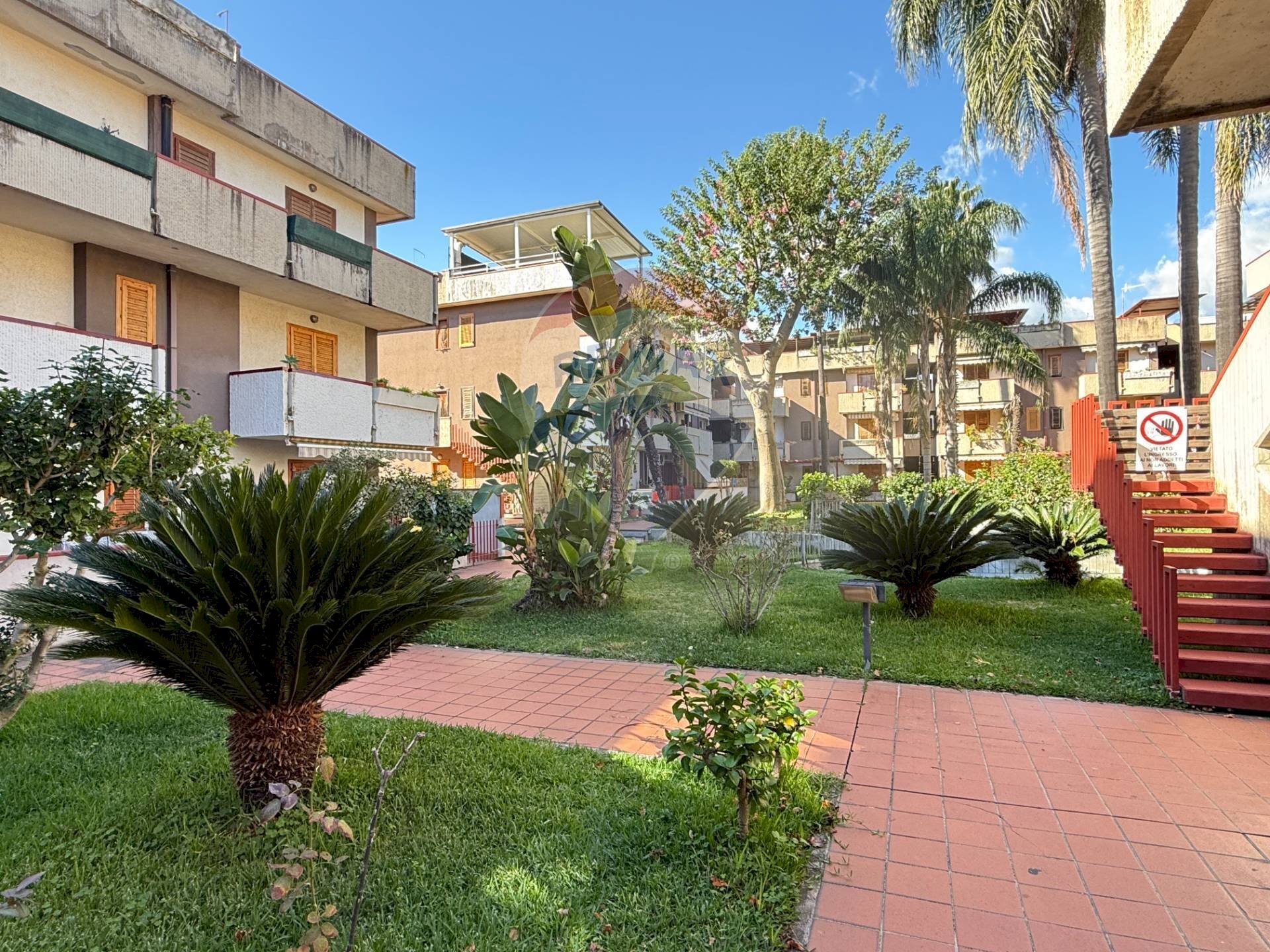 Giardino - Trilocale Via Spiaggia
353, Mascali - foto 3